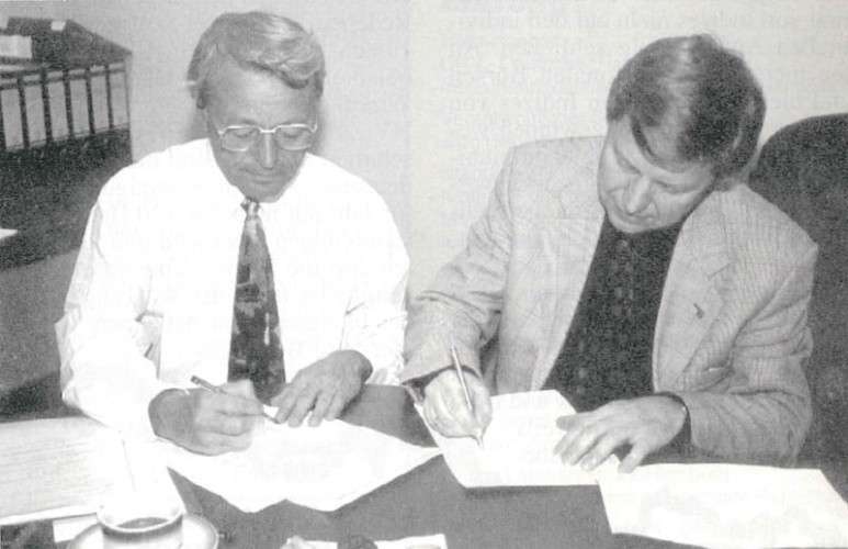 Unterzeichnung des Partnerschaftsvertrages zwischen der DHV und der dänischen Gewerkschaft DKF 1999